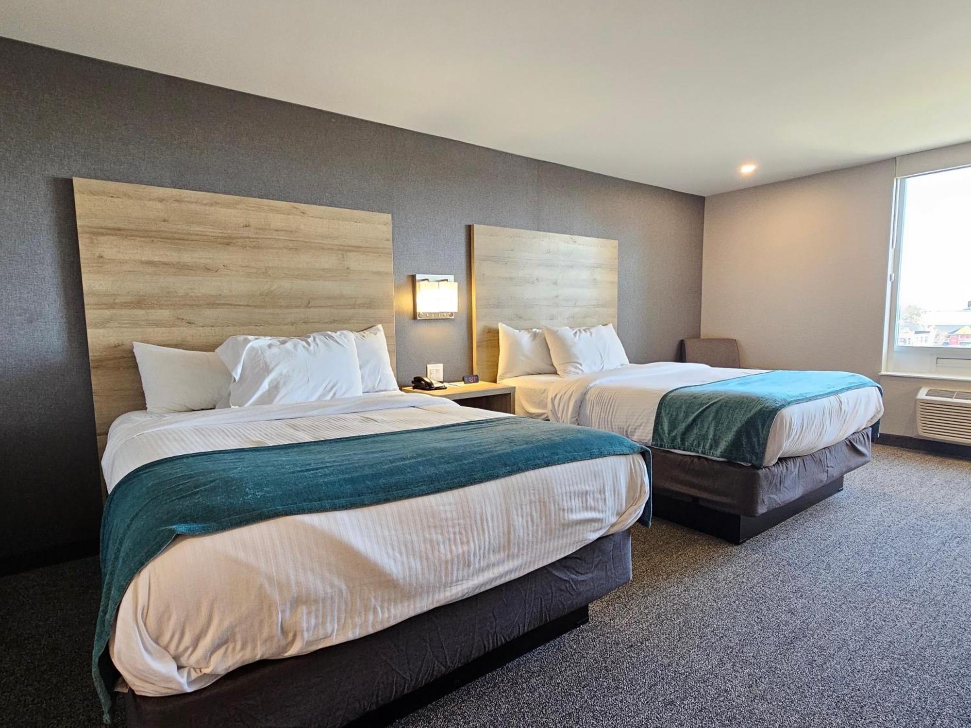 Vittoria Hotel & Suites Niagara Falls Exterior photo