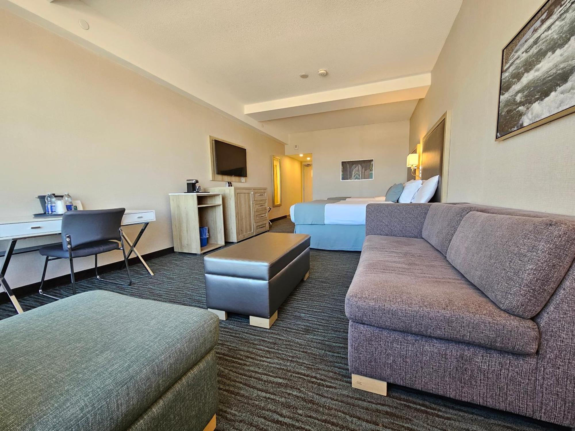 Vittoria Hotel & Suites Niagara Falls Exterior photo