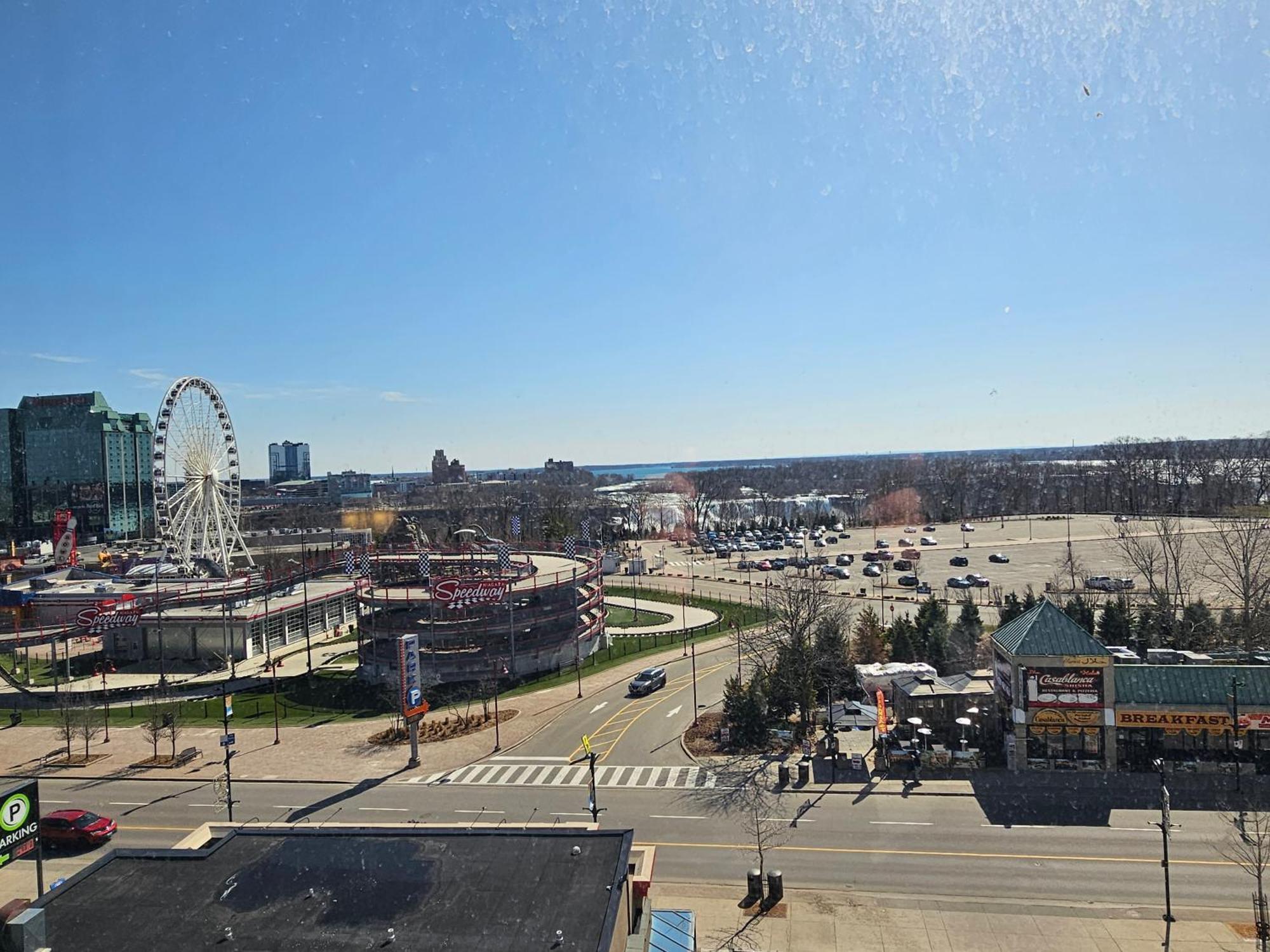 Vittoria Hotel & Suites Niagara Falls Exterior photo